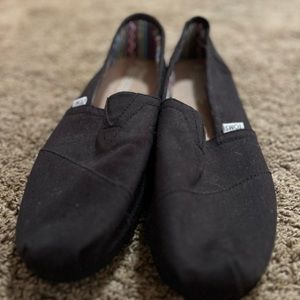 Black Tom’s men’s shoes **NEVER WORN**